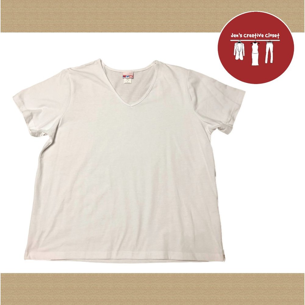 Women's American Sweetheart White V Neck Short Sleeve Top